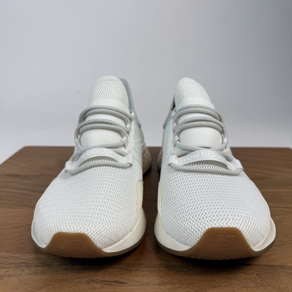 New Womens New Balance Fresh Foam Roav Tee Shirt White Casual Sneakers Size‎ 6.5 - Picture 3 of 8